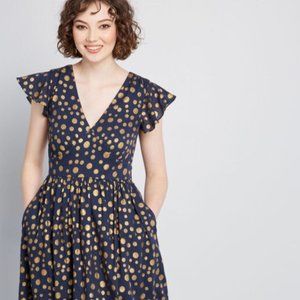 MODCLOTH Truly You Short Sleeve Dress - L